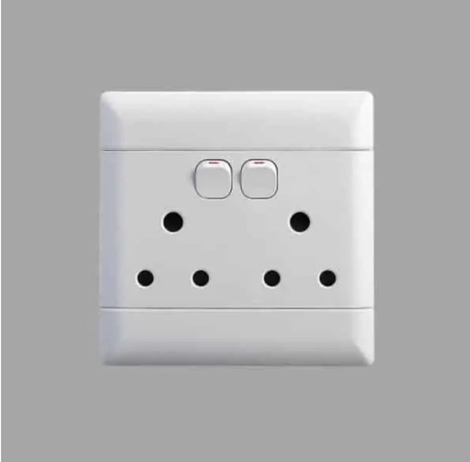 Nur White Double Plug 4x4