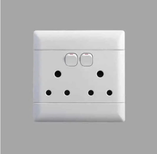 Nur White Double Plug 4x4